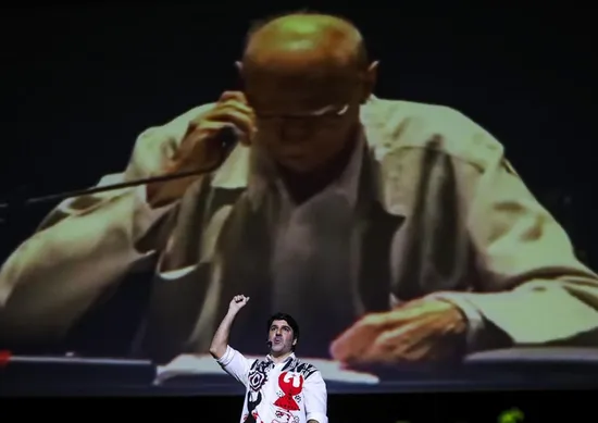 Imagem ilustrativa da imagem Aula-espetáculo de João Suassuna homenageia Ariano no Compaz Miguel Arraes