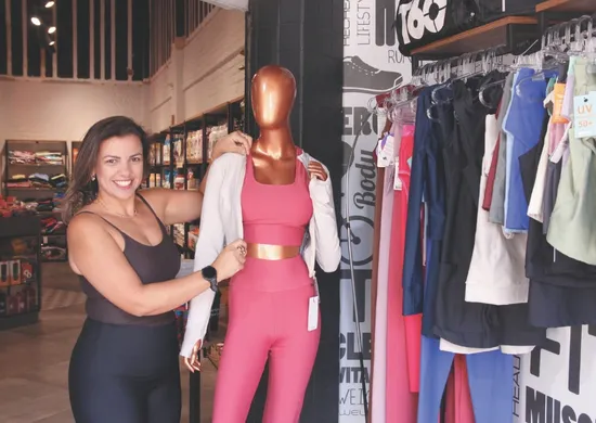 Imagem ilustrativa da imagem Bairros ganham 4 novas lojas de roupas e acessórios todos os dias