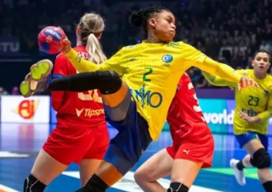 Imagem ilustrativa da imagem Brasil vence tchecas e vai à 2ª fase do Mundial Feminino de handebol