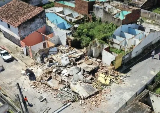 Imagem ilustrativa da imagem Braskem assina acordo e deve pagar R$ 1,2 bi por afundamento de solo em Maceió