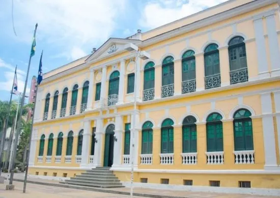 Imagem ilustrativa da imagem Cachoeiro de Itapemirim abre concursos com mais de 300 vagas; veja oportunidades