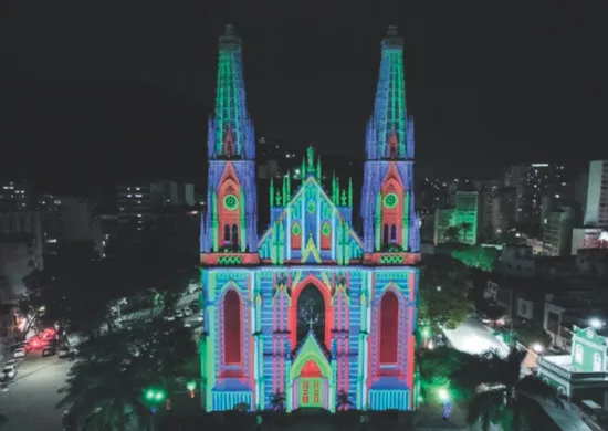 Imagem ilustrativa da imagem Catedral de Vitória vai ter projeções de Natal a partir do dia 12