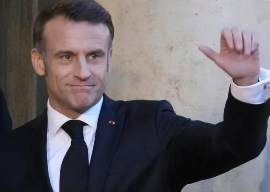 Imagem ilustrativa da imagem China, Rússia e Irã condenam ação dos EUA na Venezuela; Macron manifesta apoio