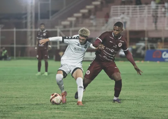 Imagem ilustrativa da imagem Clássico sem dono: Desportiva e Rio Branco ficam no empate