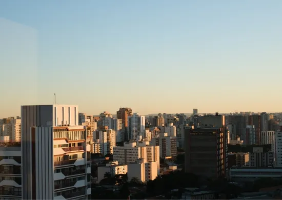 Imagem ilustrativa da imagem Como a reforma tributária afeta o preço dos imóveis?