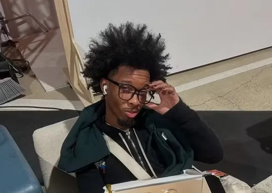 Imagem ilustrativa da imagem D4vd decapitou, desmembrou e manteve o cadáver da ex congelado por meses, diz site