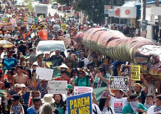 Imagem ilustrativa da imagem Em marcha global, indígenas cobram punição por morte de Guarani Kaiowá