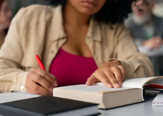 Imagem ilustrativa da imagem Ensino superior: seleção para bolsas em faculdades particulares