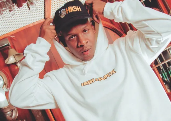 Imagem ilustrativa da imagem Feu Rosa: bairro da Serra vira galeria de arte a céu aberto