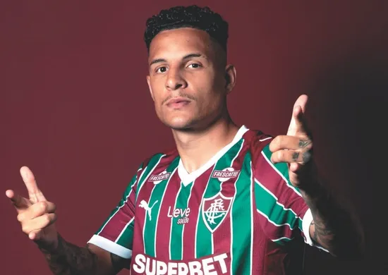Imagem ilustrativa da imagem Fluminense anuncia Guilherme Arana como nova contratação