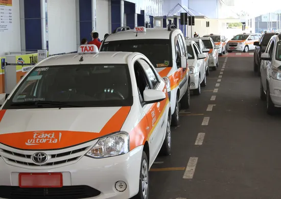 Imagem ilustrativa da imagem Governo do ES estuda oferta de curso de inglês para taxistas