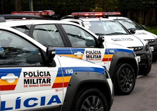 Imagem ilustrativa da imagem Homem mata pai, madrasta, irmãs e sobrinho a facadas em MG, diz polícia