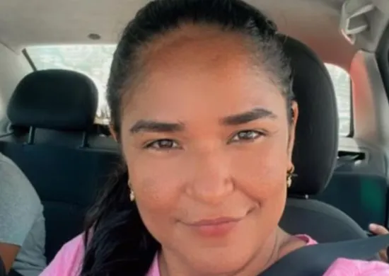 Imagem ilustrativa da imagem Homem suspeito de feminicídio submerge cabeça da namorada em caixa d’água