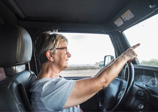 Imagem ilustrativa da imagem Idosos ao volante: existe idade certa para parar de dirigir?