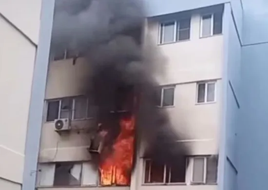 Imagem ilustrativa da imagem Incêndio atinge apartamento e assusta moradores em condomínio de Vila Velha