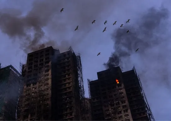 Imagem ilustrativa da imagem Incêndio em Hong Kong é o mais mortal em décadas; ao menos 60 pessoas morreram