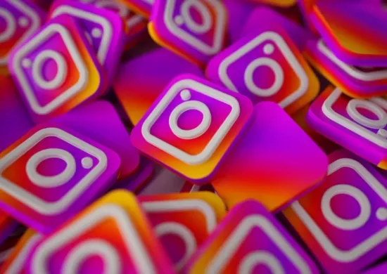 Imagem ilustrativa da imagem Instagram corrige erro e pede desculpas por e-mails de troca de senha
