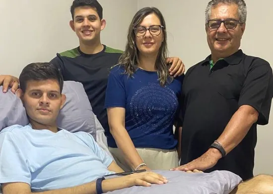 Imagem ilustrativa da imagem Jovem de MS com lesão medular fora do limite de pesquisa recebe polilaminina