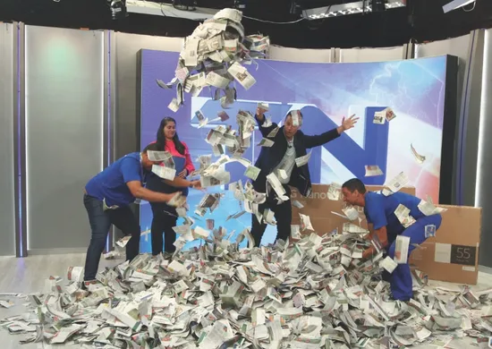 Imagem ilustrativa da imagem Leitores de A Tribuna recebem presentão de Natal com sorteio de smart TVs