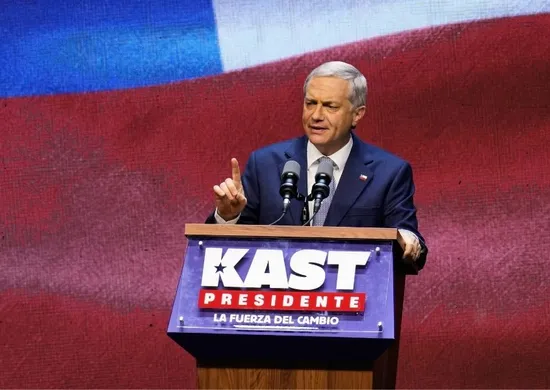 Imagem ilustrativa da imagem Lula cumprimenta  José Antonio Kast por vitória no Chile