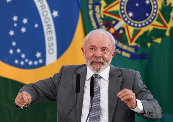Imagem ilustrativa da imagem Lula sanciona lei que proíbe linguagem neutra nos governos