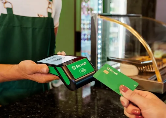 Imagem ilustrativa da imagem Maquininhas do Sicredi batem recorde de vendas no fim de ano