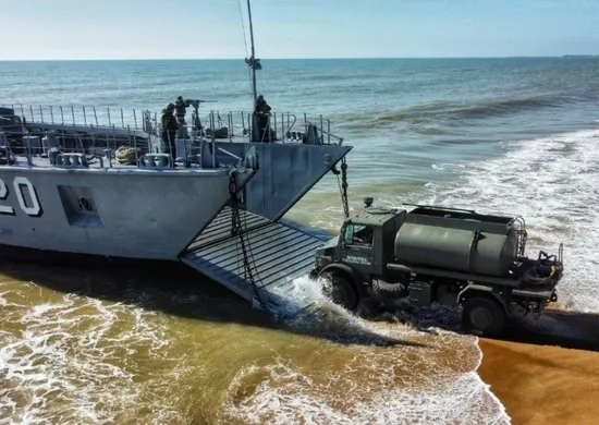 Imagem ilustrativa da imagem Marinha realiza megaoperação de guerra no Litoral Sul do ES