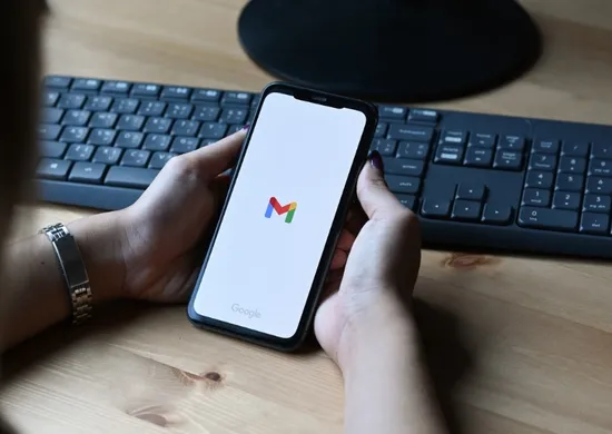 Imagem ilustrativa da imagem Megavazamento de senhas: saiba como proteger sua conta Google