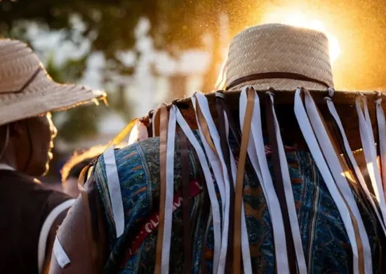 Imagem ilustrativa da imagem Mestre Alcides leva o congo ao Delírio Tropical nesta quarta