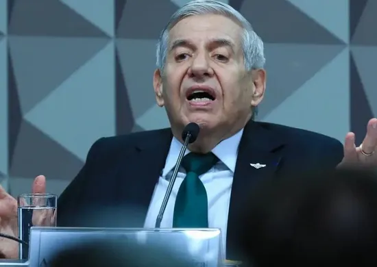 Imagem ilustrativa da imagem Moraes determina que PF produza laudo pericial sobre saúde de Heleno