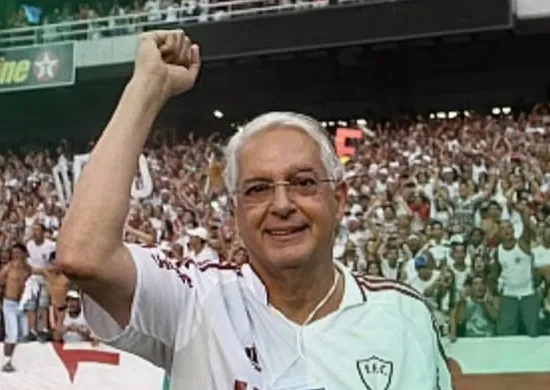 Imagem ilustrativa da imagem Morre Celso Barros, ex-patrocinador e pré-candidato à presidência do Fluminense