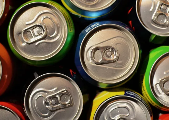 Imagem ilustrativa da imagem OMS cobra aumento de impostos para frear consumo de álcool e bebidas açucaradas