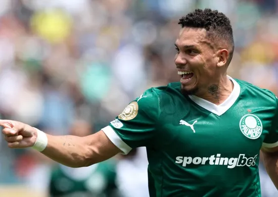Imagem ilustrativa da imagem Paulinho tem 'excelente evolução', mas não tem data para voltar a jogar