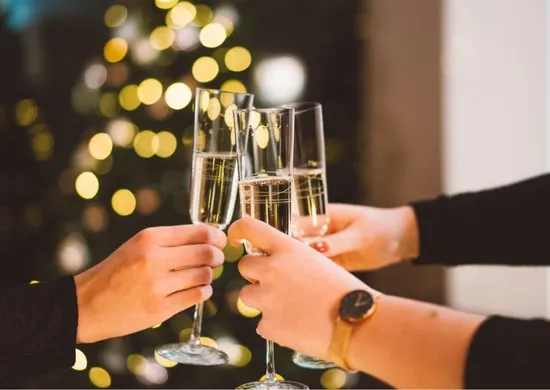 Imagem ilustrativa da imagem Período de festas pedem atenção com consumo abusivo de álcool