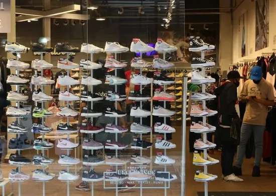 Imagem ilustrativa da imagem Planalto rejeita texto na Câmara que mantém escala 6x1