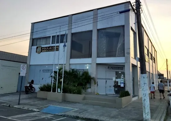 Imagem ilustrativa da imagem Professor é indiciado por assédio sexual contra oito alunas em Linhares