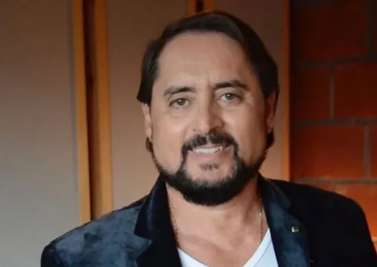 Imagem ilustrativa da imagem 'Profunda dor', afirmam Chitãozinho e Xororó após morte de irmão em acidente