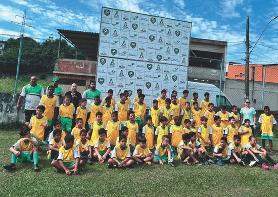 Imagem ilustrativa da imagem Projeto social Meninos e Meninas de Santana amplia acesso ao esporte