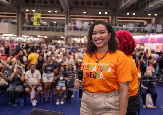 Imagem ilustrativa da imagem Quando a literatura negra ocupa o centro — e o Recife escuta