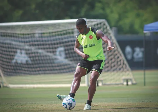 Imagem ilustrativa da imagem Rayan pede e não vai enfrentar o Flamengo