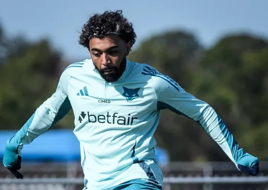 Imagem ilustrativa da imagem Santos abre negociações por Gabigol após 'sinal verde' do Cruzeiro