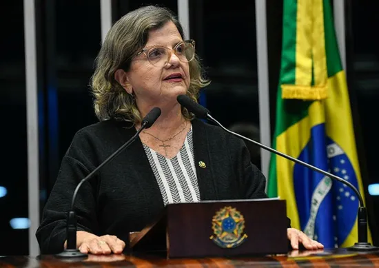 Imagem ilustrativa da imagem Senadora Teresa Leitão recebe alta após queda no plenário do Senado