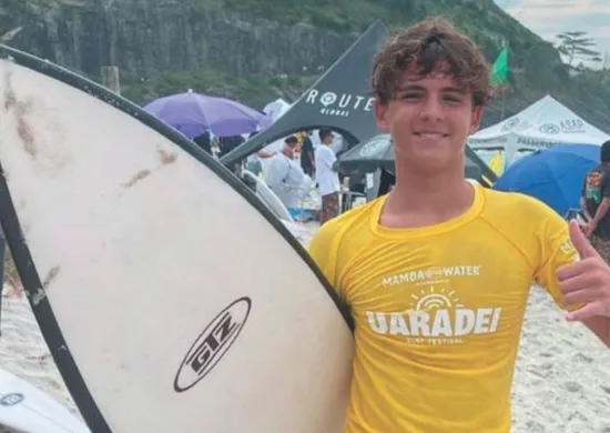 Imagem ilustrativa da imagem Surfista Eric Grattz garante pódios na final do Estadual