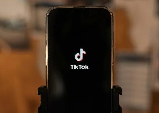 Imagem ilustrativa da imagem TikTok assina acordo para vender operação nos EUA a investidores