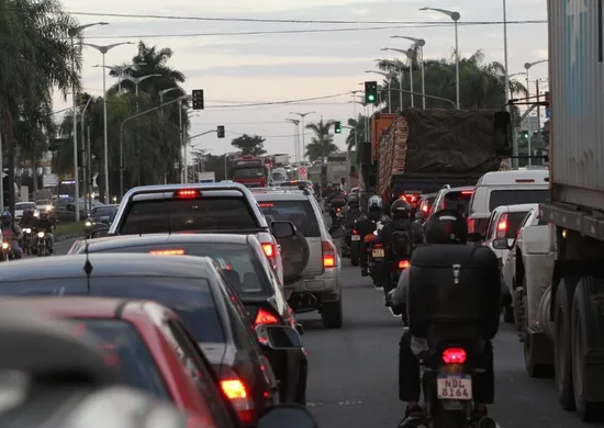 Imagem ilustrativa da imagem Trecho de 30 km da BR-101 vai ter ciclovia, faixa só para ônibus e túnel