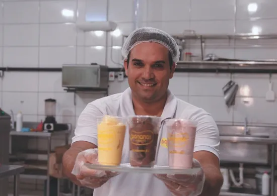 Imagem ilustrativa da imagem Três sorvetes caseiros para saborear nas férias de verão