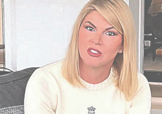 Imagem ilustrativa da imagem Val Marchiori desabafa sobre quarta sessão de quimioterapia: "Foi a mais difícil"