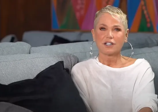 Imagem ilustrativa da imagem Xuxa é internada em hospital de São Paulo e passa por cirurgia