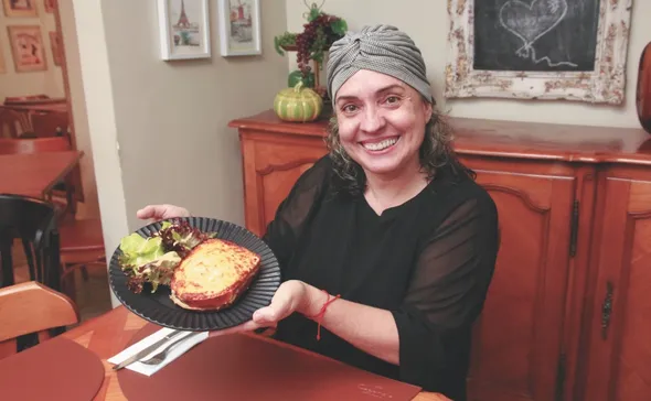 Imagem ilustrativa da imagem Aprenda a preparar o clássico sanduíche francês