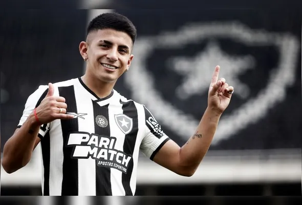 Imagem ilustrativa da imagem Botafogo é condenado no CAS por dívida na contratação de Thiago Almada
